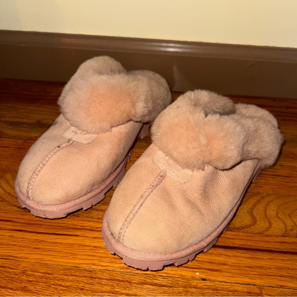 UGG Australia pink Coquette slippers EUC